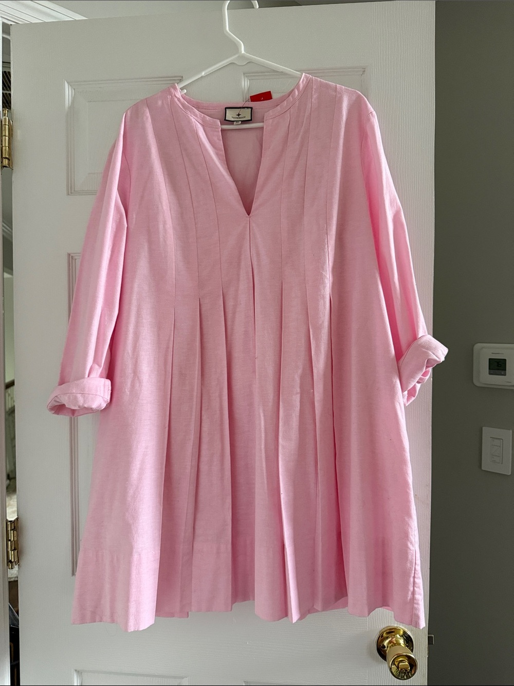 Tuckernuck Light Pink Pleated V-Neck Women's dress XL